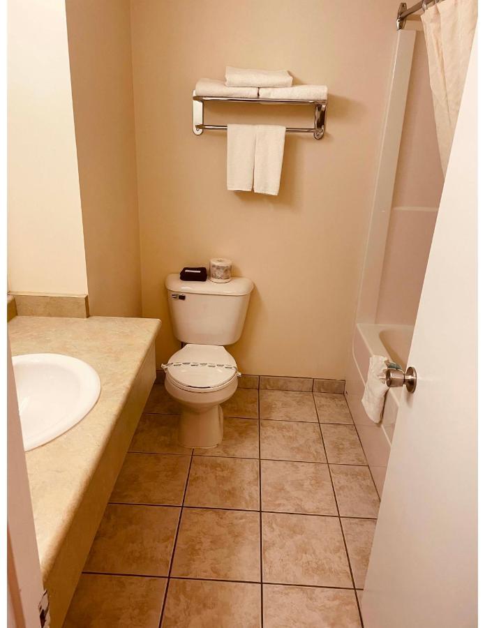 Hotel Aurora Park & 4*